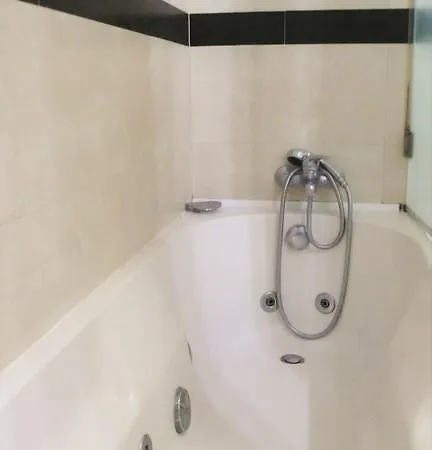 아파트 Sao Martinho Do Porto Beach Apartment *