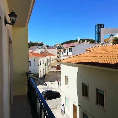 Sao Martinho Do Porto Beach Apartment アパート *