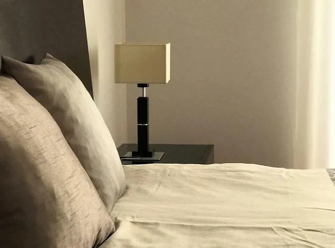 شقة Sao Martinho Do Porto Beach Apartment